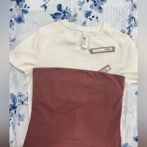 SKIMS bundle Cream and Brown Colorblock T-Shirt